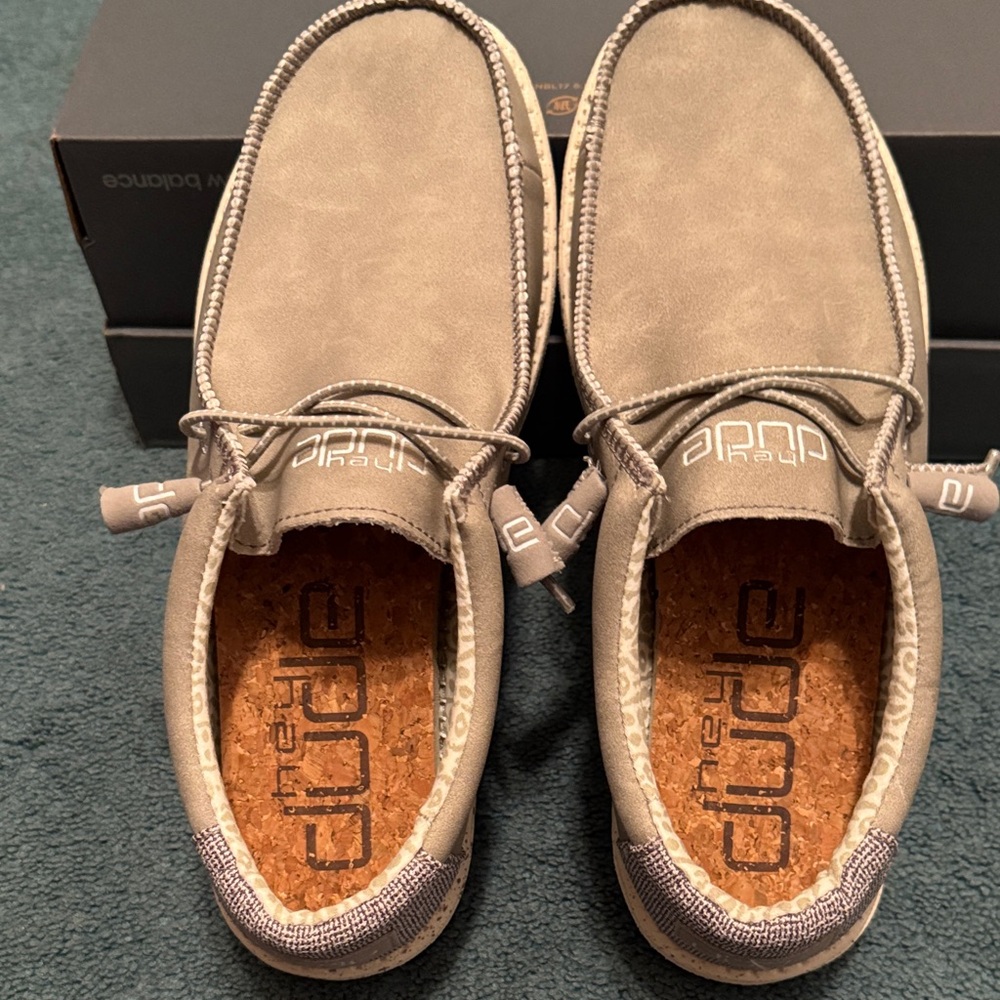 Hey Dude WALLY Men's, Slip-On Loafers, 9 - NEW NEVER WORN